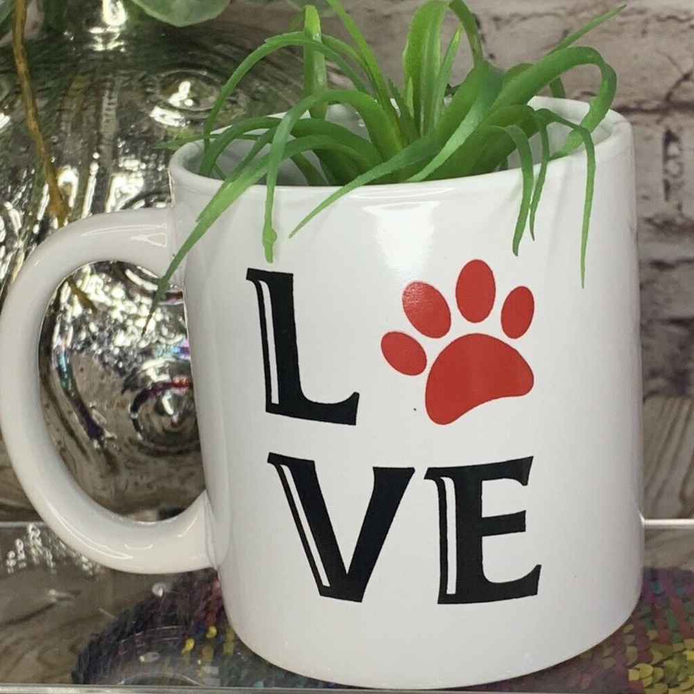 Pet Lovers Coffee Tea Mug ‘LOVE’ & Red Paw Print